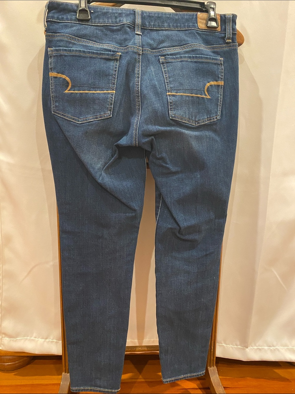 American Eagle Classic Dark Blue Women's Skinny Jeans - Picture 2 of 6